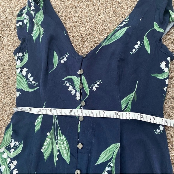 Urban Outfitters Malena Navy Floral Button-Down Midi Dress Size Small - Picture 13 of 16